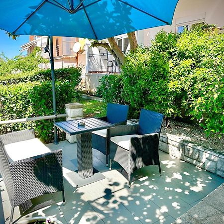 Apartman Rocan เวอร์ซาร์ ภายนอก รูปภาพ