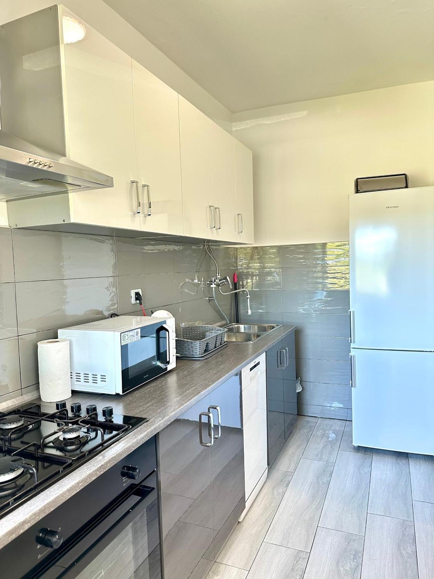 Apartman Rocan เวอร์ซาร์ ภายนอก รูปภาพ